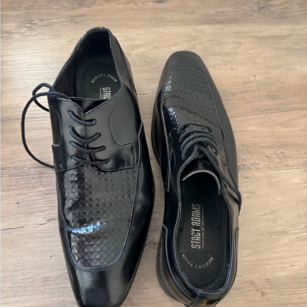 Stacy Adams Men's Black Textured Oxfords